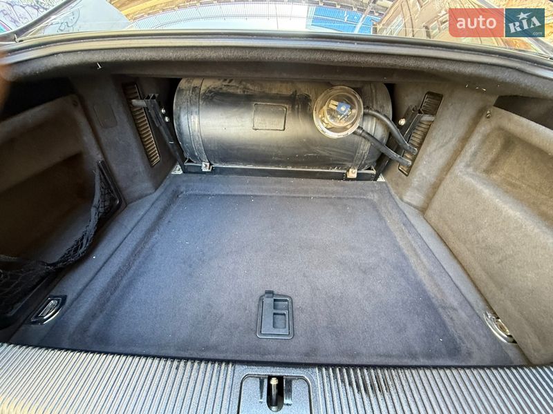 Седан Audi A8 2006 в Одессе