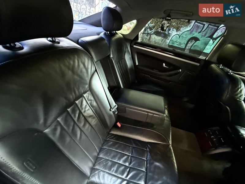 Седан Audi A8 2006 в Одессе