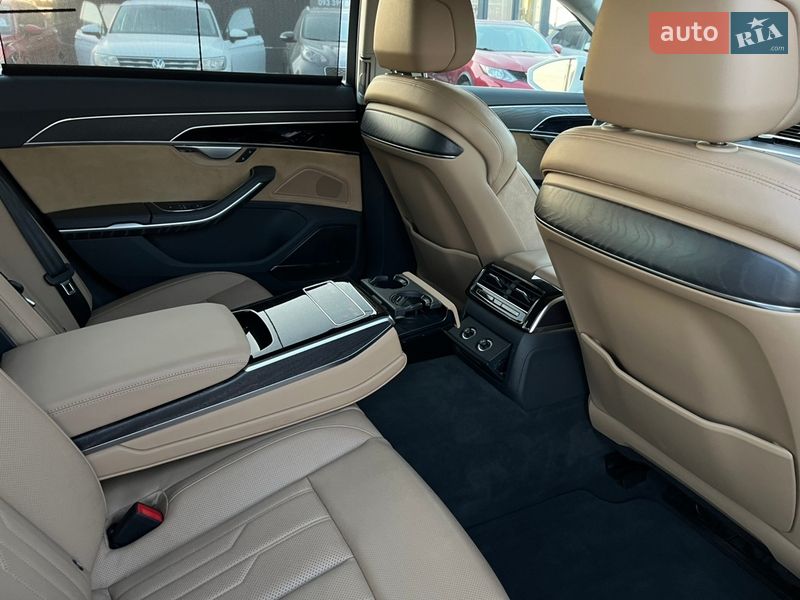 Седан Audi A8 2018 в Львове фото 19 Седан Audi A8 2018 в Львове