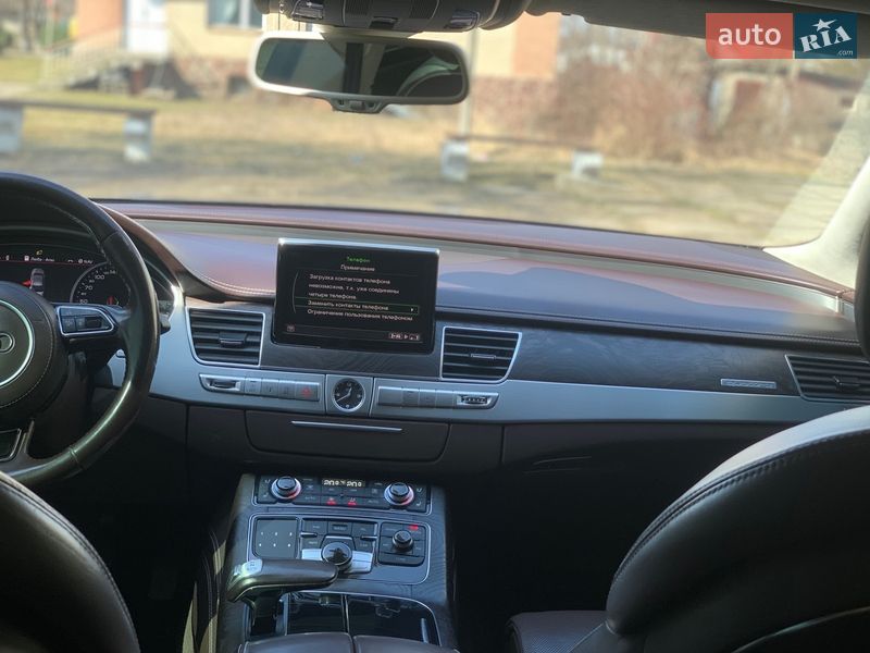 Седан Audi A8 2012 в Черновцах