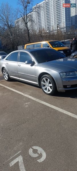 Седан Audi A8 2004 в Киеве