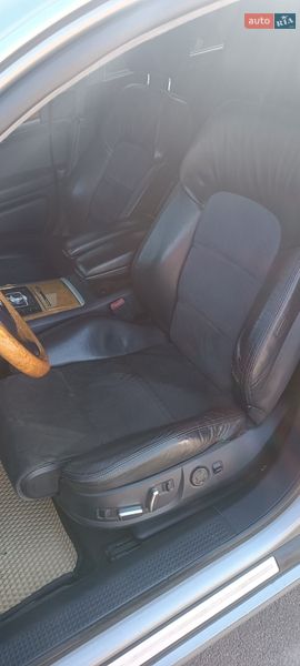 Седан Audi A8 2004 в Киеве