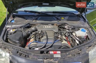 Седан Audi A8 2004 в Зенькове
