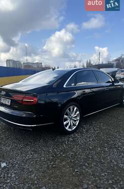 Седан Audi A8 2015 в Кременчуці