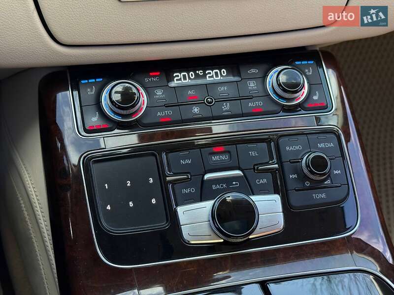 Седан Audi A8 2012 в Хмельницком