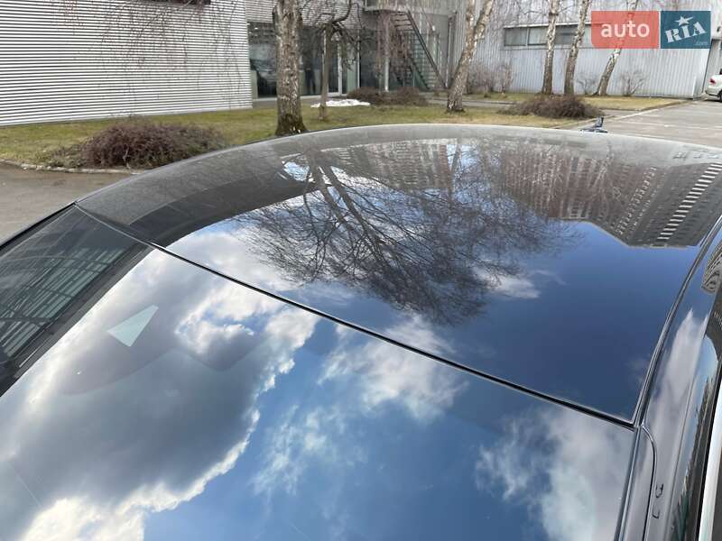 Седан Audi A8 2025 в Києві