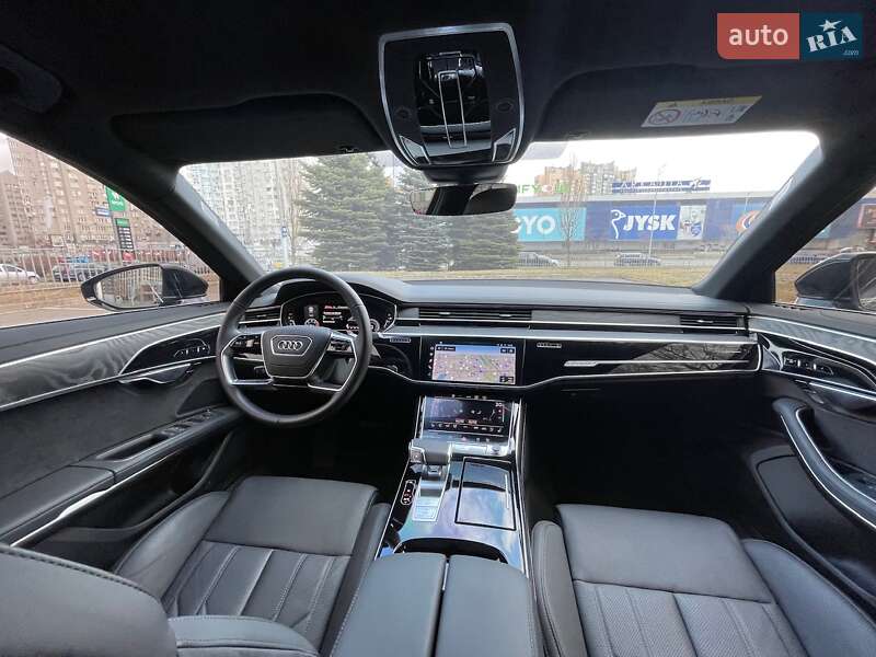 Седан Audi A8 2025 в Києві