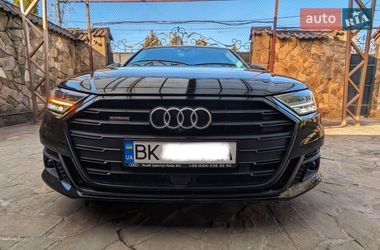 Седан Audi A8 2020 в Ровно