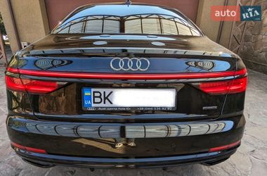 Седан Audi A8 2020 в Ровно