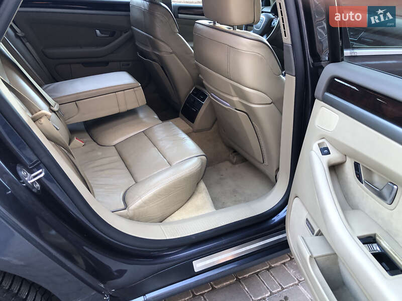 Седан Audi A8 2006 в Одессе