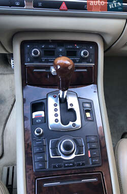 Седан Audi A8 2006 в Одессе