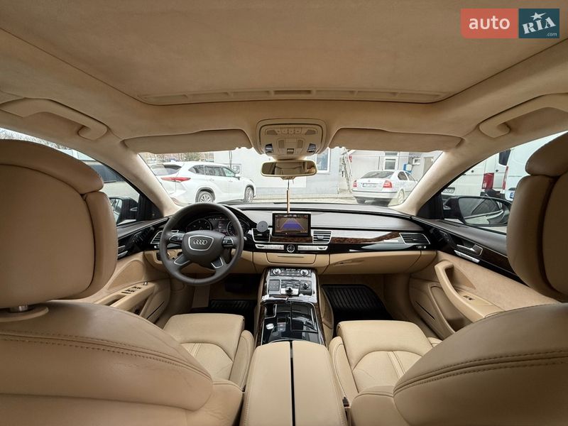 Седан Audi A8 2011 в Рівному