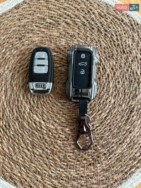 Седан Audi A8 2011 в Рівному