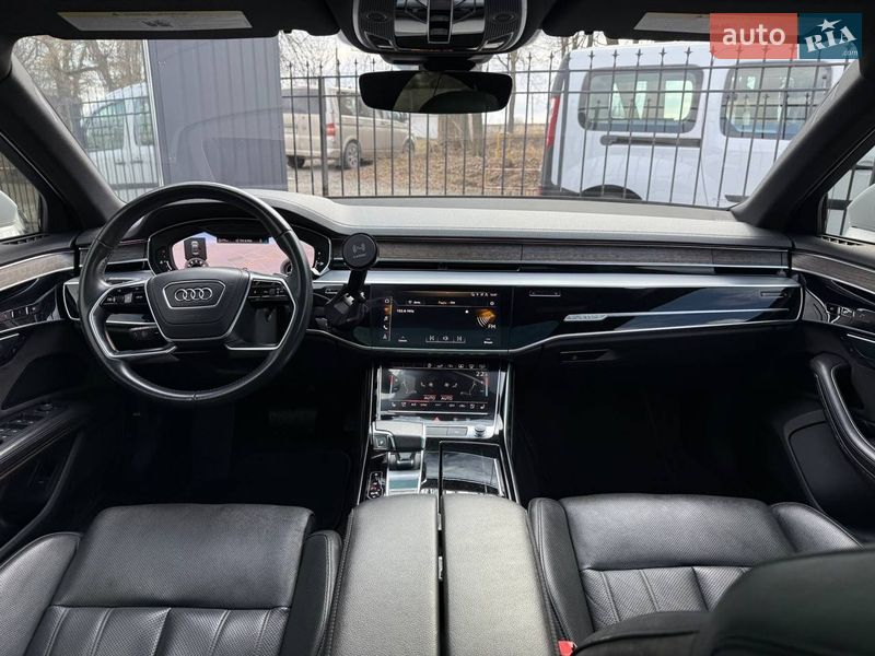Седан Audi A8 2020 в Хмельницькому