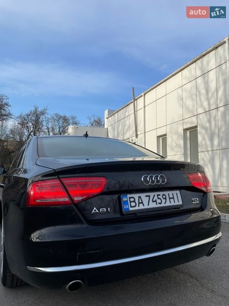 Седан Audi A8 2013 в Кропивницком