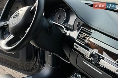 Седан Audi A8 2013 в Кропивницком