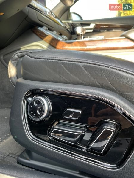 Седан Audi A8 2013 в Кропивницком