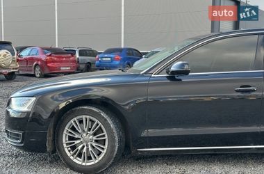 Седан Audi A8 2017 в Львове