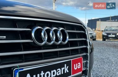 Седан Audi A8 2017 в Львове