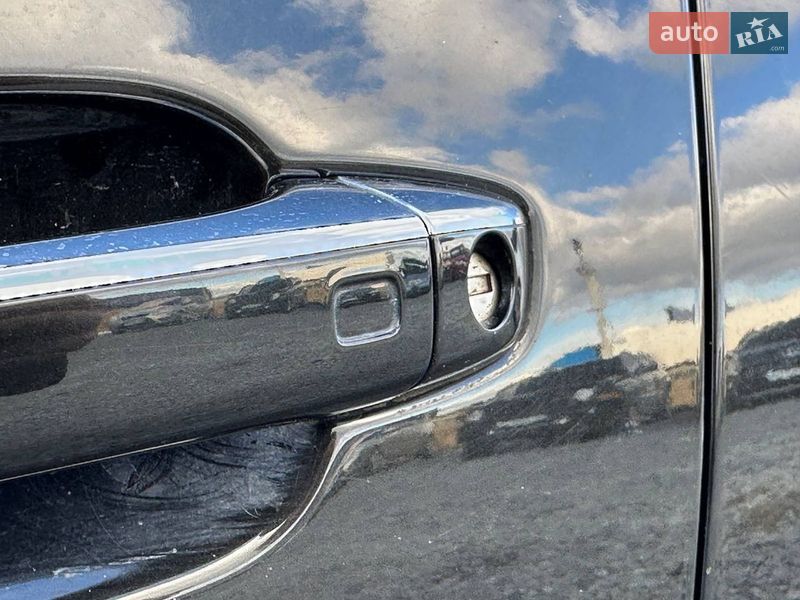 Седан Audi A8 2017 в Львове