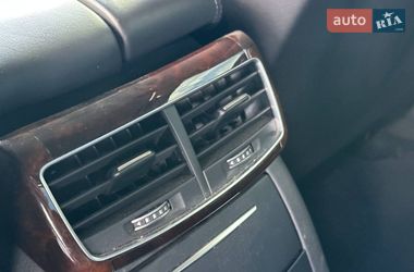 Седан Audi A8 2017 в Львове