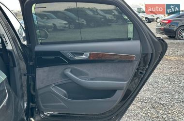 Седан Audi A8 2017 в Львове