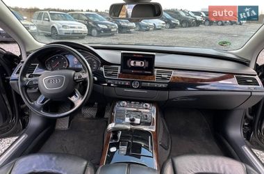 Седан Audi A8 2017 в Львове