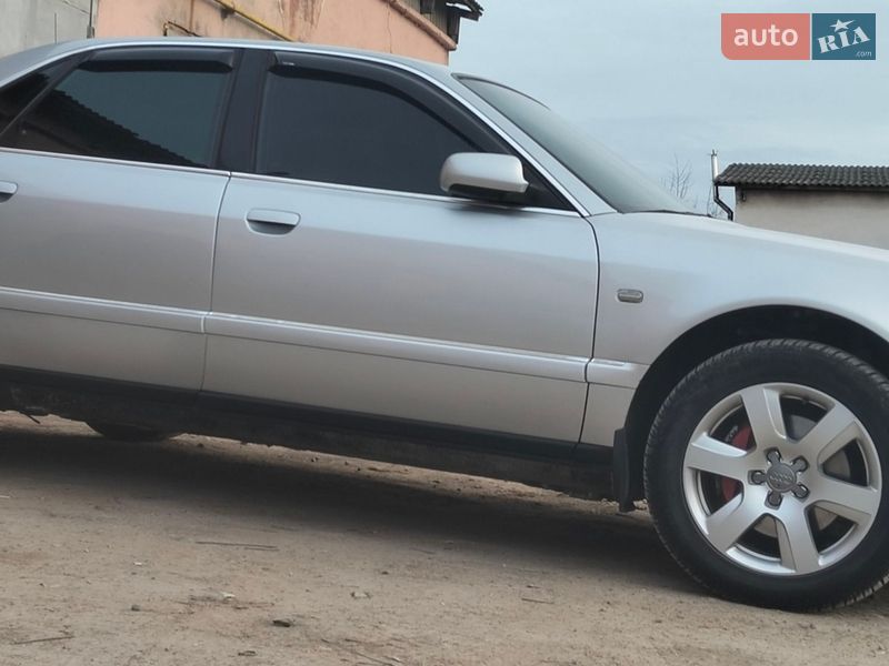 Седан Audi A8 2001 в Ивано-Франковске
