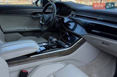 Седан Audi A8 2018 в Києві