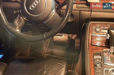 Седан Audi A8 2004 в Днепре