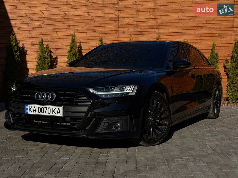Седан Audi A8 2021 в Киеве