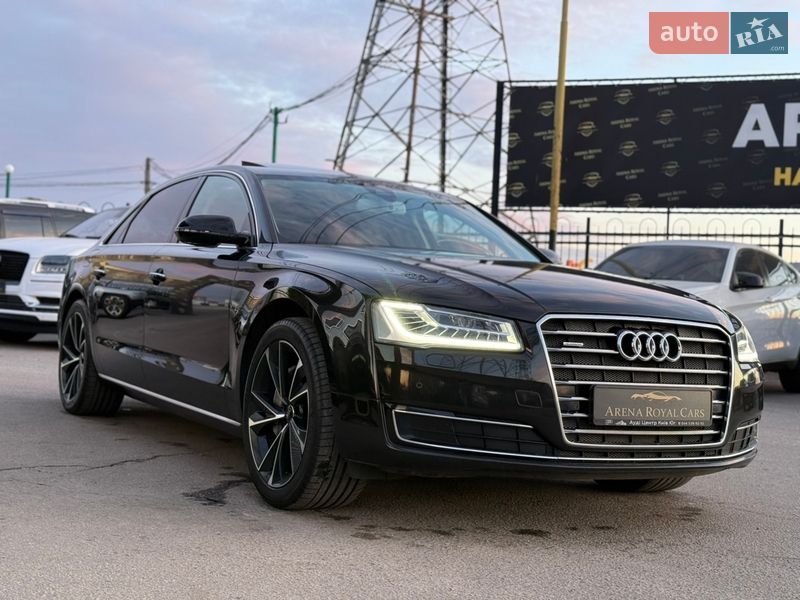 Седан Audi A8 2017 в Харкові