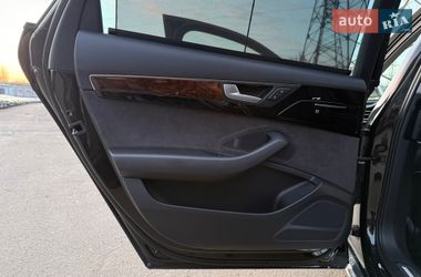 Седан Audi A8 2017 в Харкові