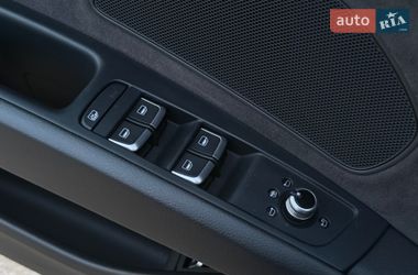 Седан Audi A8 2017 в Харкові