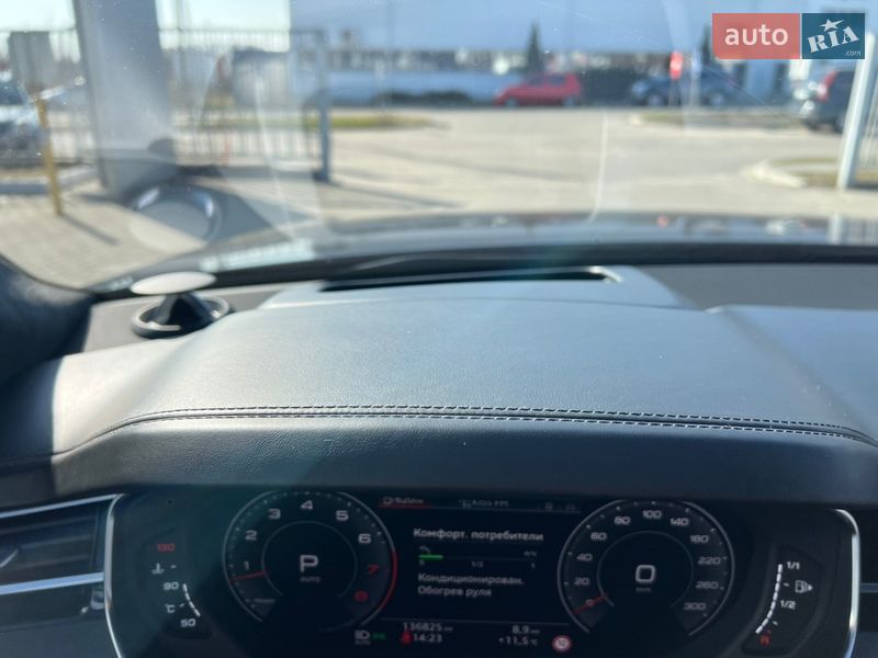 Седан Audi A8 2019 в Полтаве