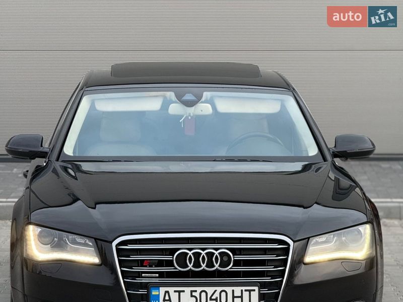 Седан Audi A8 2011 в Ивано-Франковске