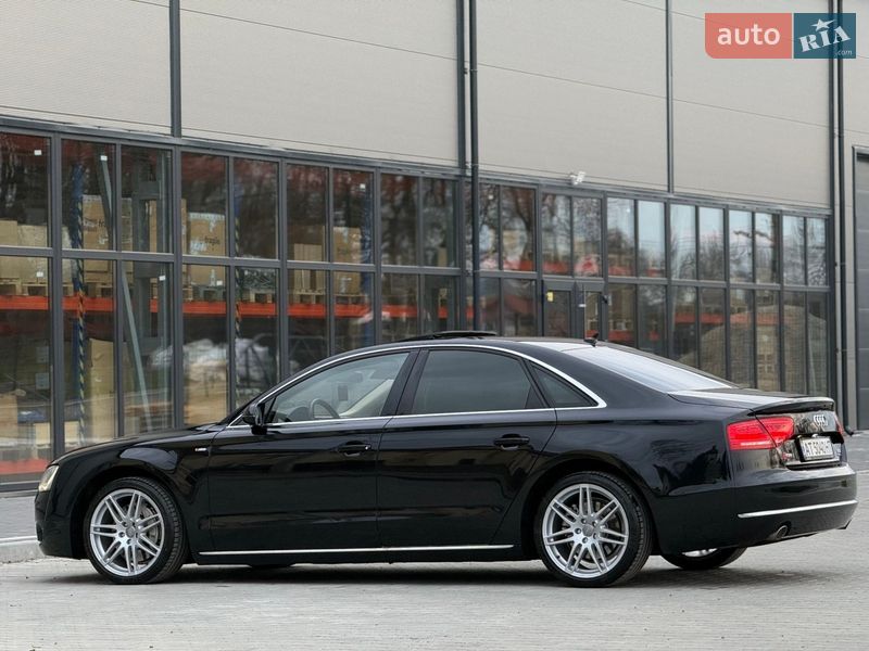 Седан Audi A8 2011 в Ивано-Франковске