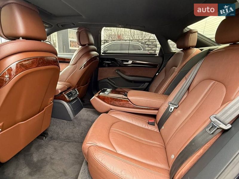 Седан Audi A8 2013 в Киеве