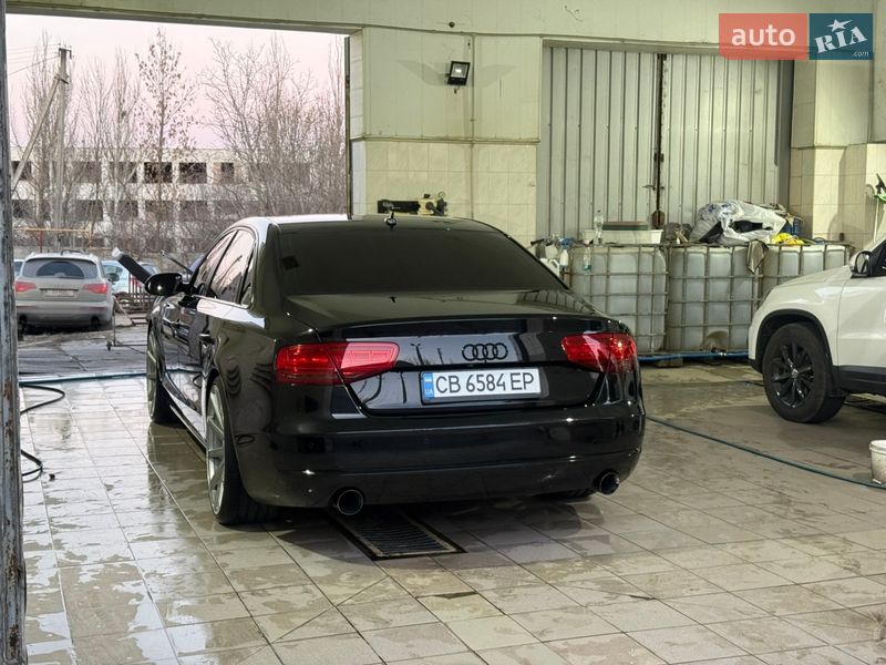 Седан Audi A8 2012 в Николаеве