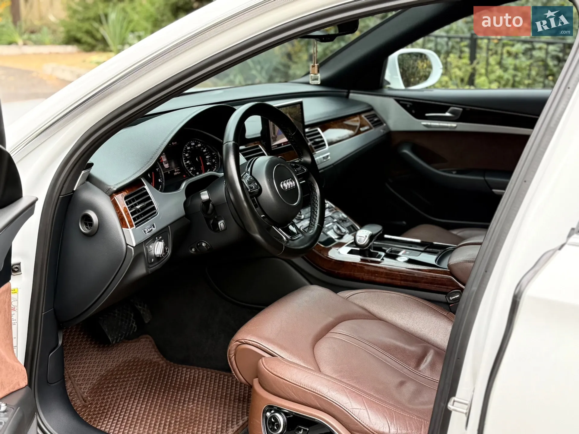 2012 Audi A8 - мініатюра 23