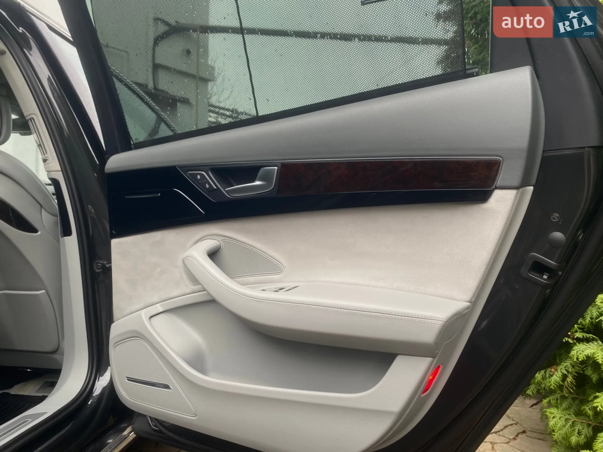 2015 Audi A8 - мініатюра 35