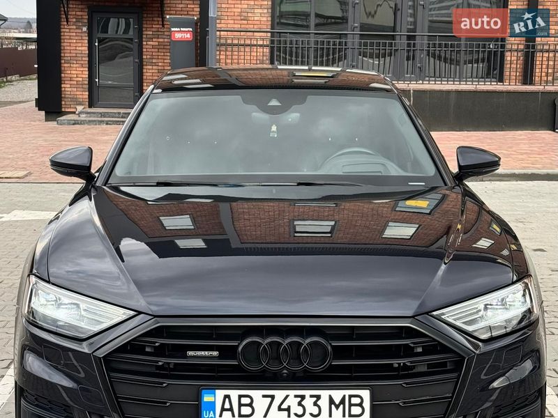 Седан Audi A8 2021 в Виннице