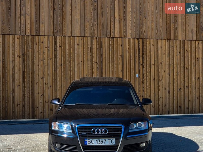 Седан Audi A8 2004 в Львове