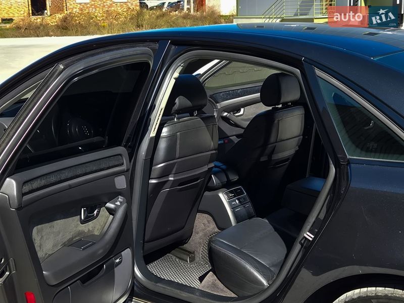 Седан Audi A8 2004 в Львове