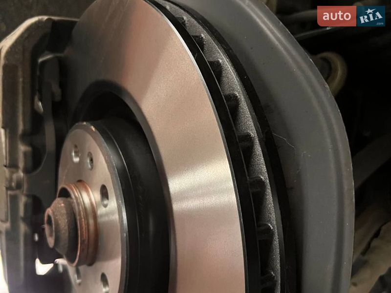 Седан Audi A8 2013 в Киеве