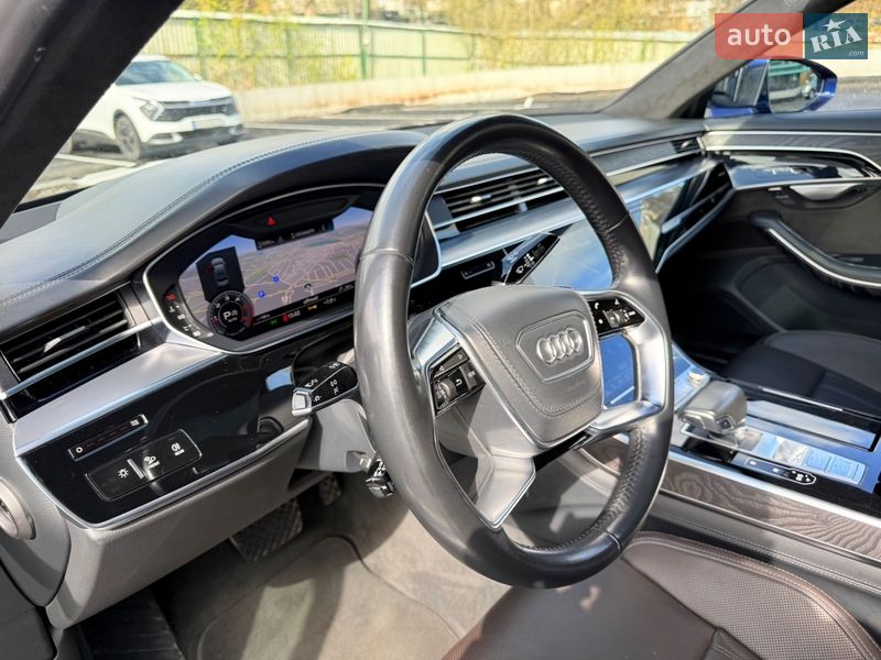 Седан Audi A8 2018 в Києві фото 37 Седан Audi A8 2018 в Києві