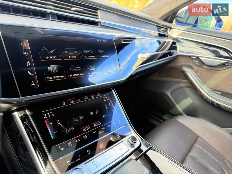 Седан Audi A8 2018 в Києві фото 43 Седан Audi A8 2018 в Києві