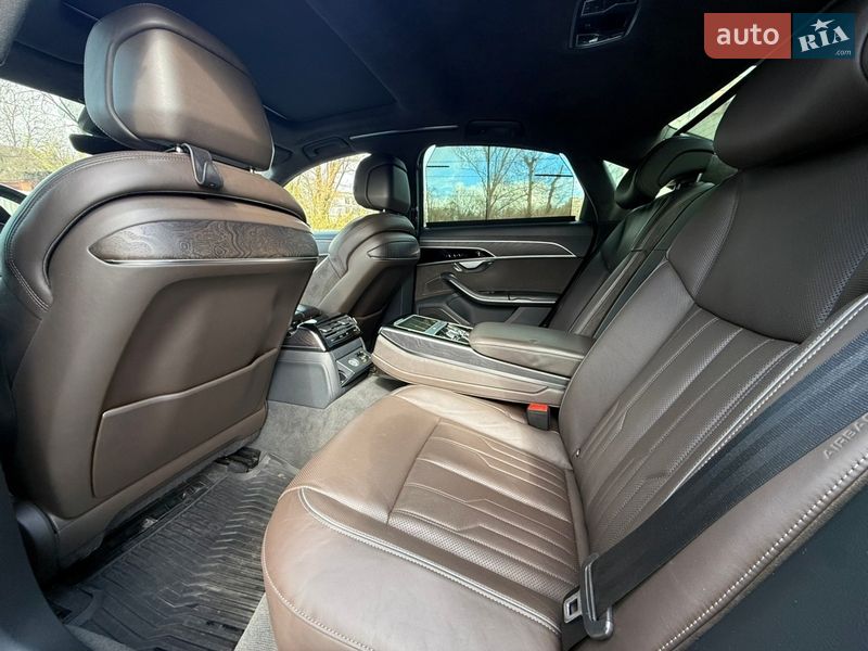Седан Audi A8 2018 в Києві фото 51 Седан Audi A8 2018 в Києві