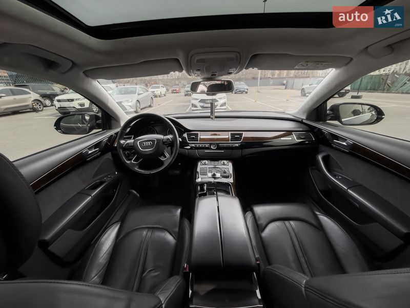 Седан Audi A8 2014 в Киеве