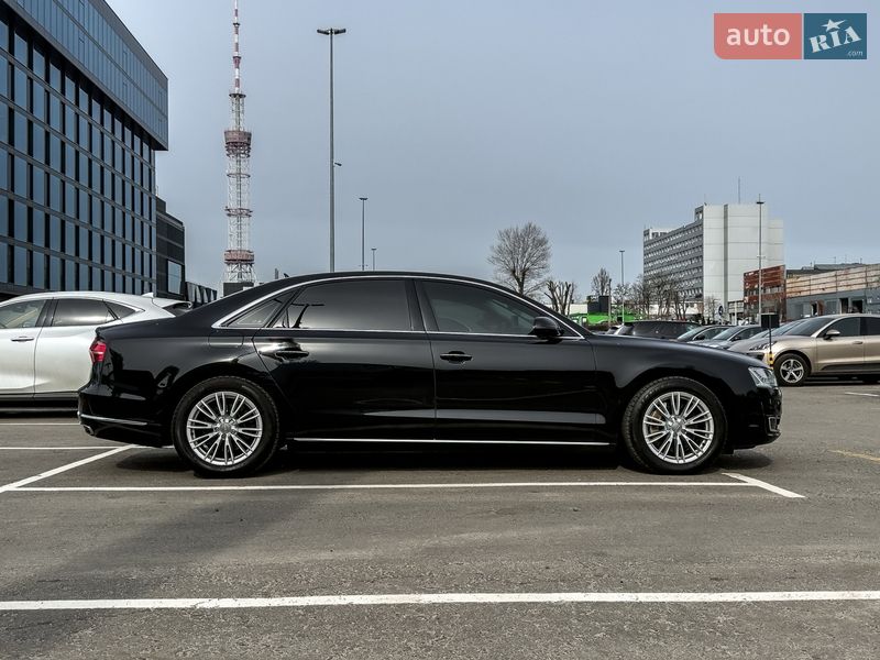 Седан Audi A8 2014 в Киеве